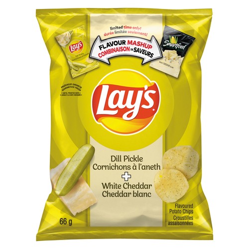 Lay's Chips Dill Pickle White Cheddar 66 g