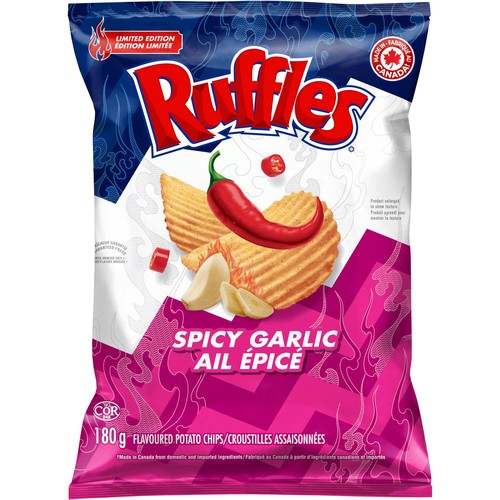 Ruffles Potato Chips Spicy Garlic Flavoured 180 g