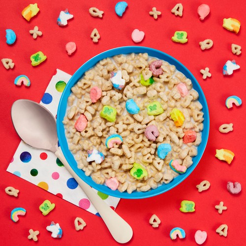 Lucky Charms Breakfast Cereal Whole Grains With Marshmallows Value Size 825 g