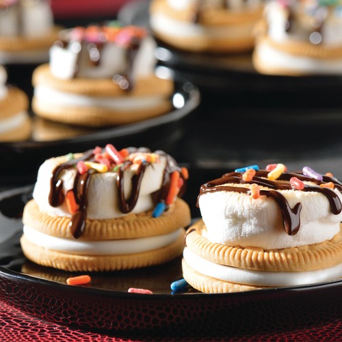 Oreo Sandwich Cookies Golden Family Size 439 g