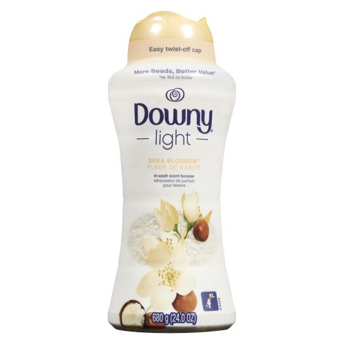 Downy Light Shea Blossom Fabric Softner 680 g