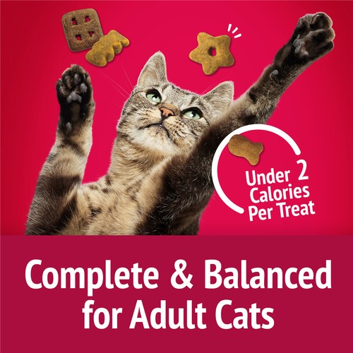 Friskies Cat Treats Party Mix Mixed Grill Crunch with Real Chicken 170 g