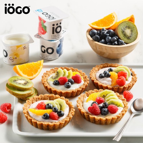 iÖGO 1% Yogurt Cups Creamy Strawberry Raspberry Blueberry Vanilla 16 x 100 g