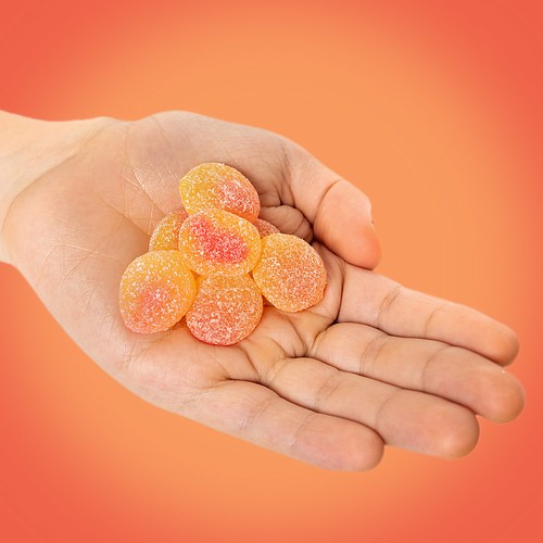 Maynards Treats Fuzzy Peach Soft Peach 154 g