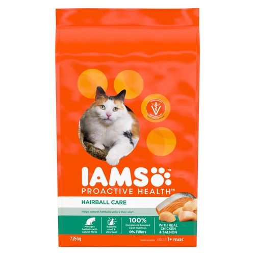IAMS Proactive Health Adult Dry Cat Food Hairball Care Chicken & Salmon 7.26 kg