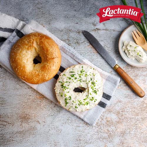 Lactantia Cream Cheese Rich & Creamy Herb and Garlic 227g