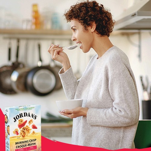 Jordans Morning Crisp Granola Cereal Strawberry 400 g