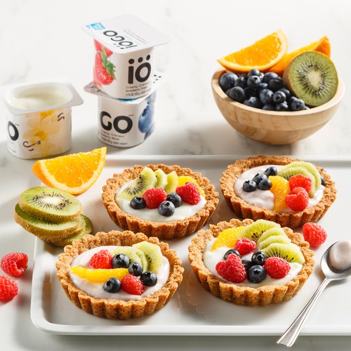 iÖGO 1% Yogurt Cups Creamy Strawberry Raspberry Blueberry Vanilla 16 x 100 g