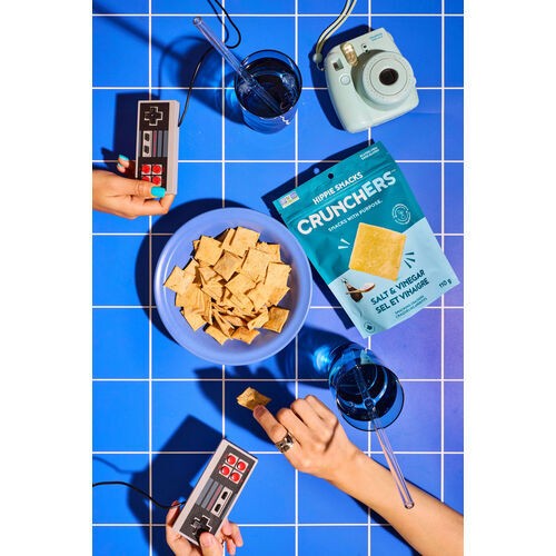 Hippie Snack Crunchers Snacking Crackers Salt & Vinegar 110 g