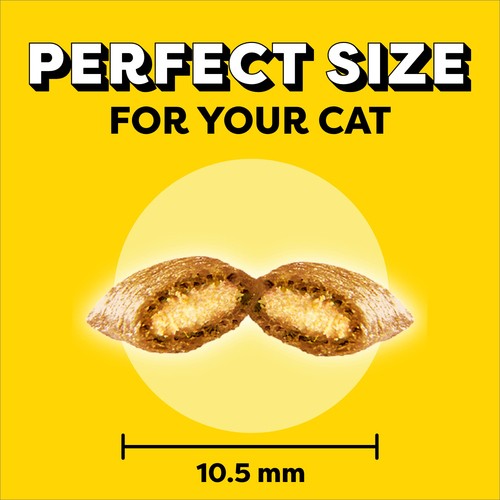 Temptations Mix Ups Cat Treats Chicken Catnip & Cheddar 180 g