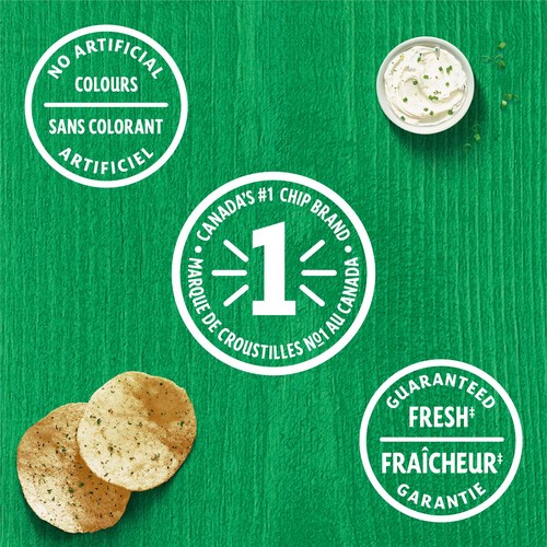 Lay's Potato Chips Sour Cream & Onion Flavoured 220 g