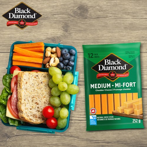 Black Diamond Medium Cheddar Cheese Sticks 252 g
