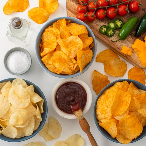 Lay’s Cheddar Jalapeño Flavoured Potato Chips (small bag) 66 g
